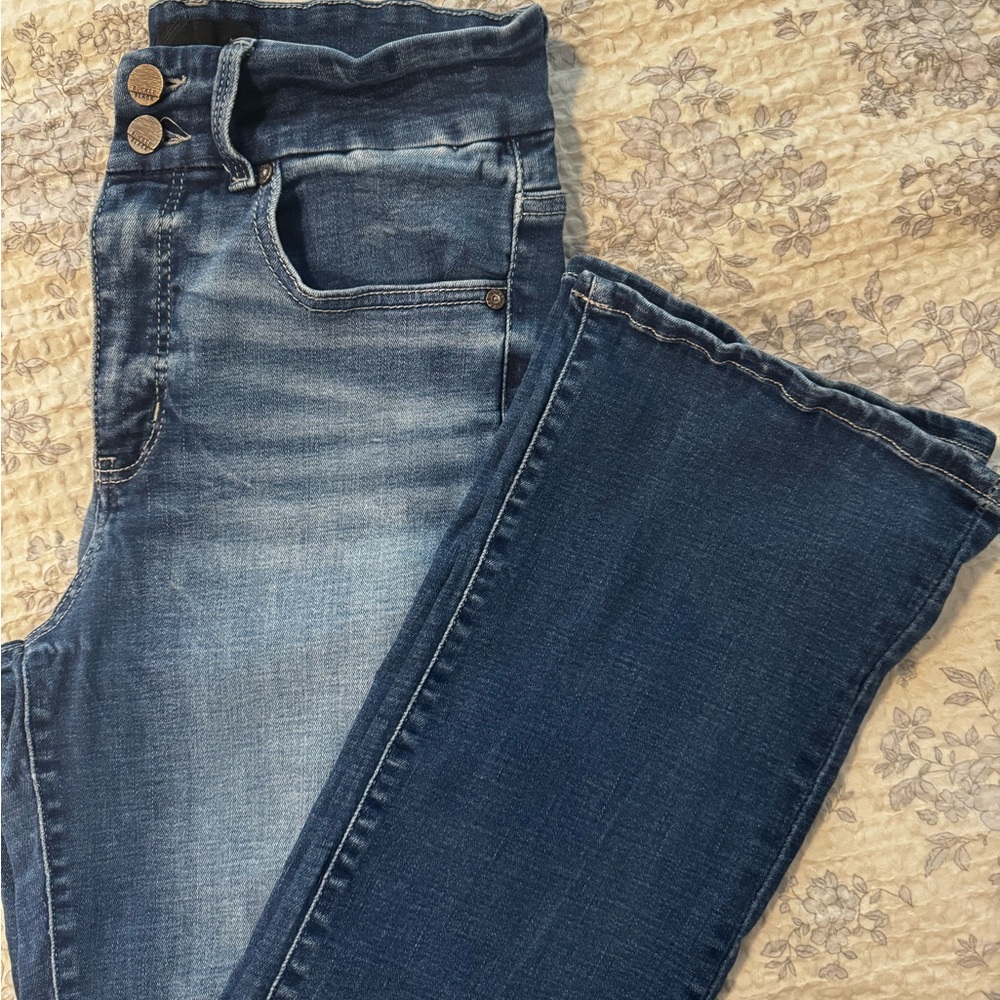 Chic  Denim Jeans in Classic Blue